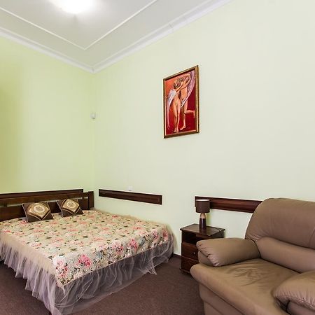 Luxury Central Two Bedroom Apartment Львов Экстерьер фото